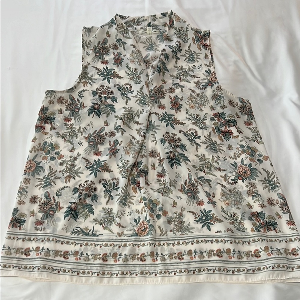 Atelier Max Floral Sleeveless Blouse